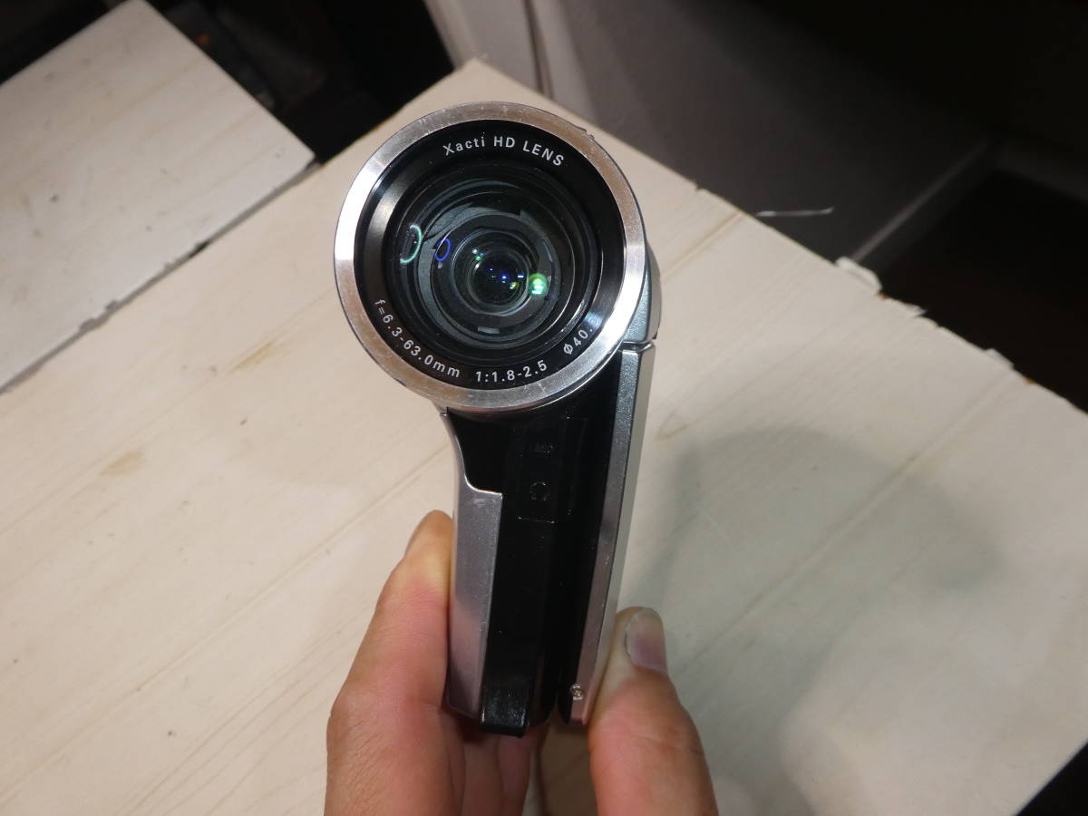 SANYO DMX-HD1000型 Xacti ハイビジョンデジタルムービーカメラ 動作良好_画像2