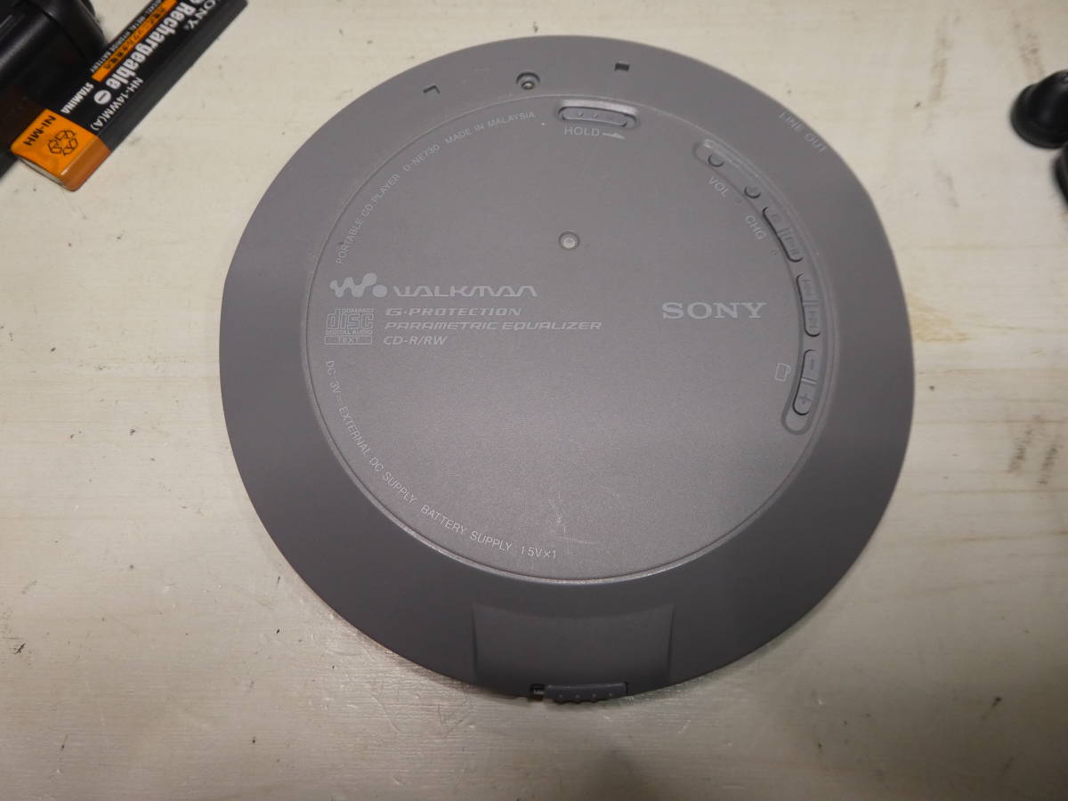 SONY CDウォークマン 高音質モデル D-NE730 付属品箱以外ほぼあり_画像4