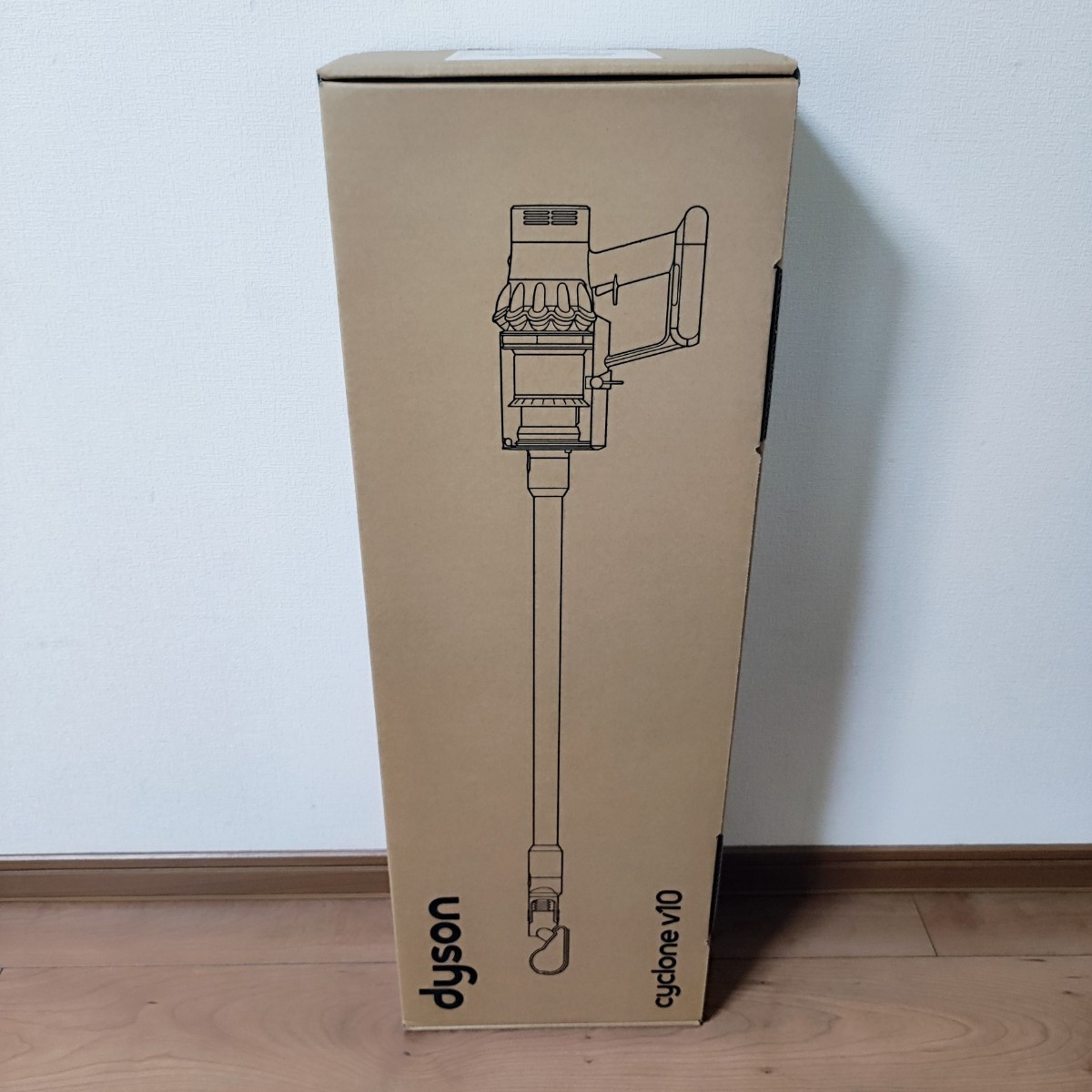 新品未開封 ダイソン Dyson Cyclone V10 Fluffy Black (SV12 FF LF BK