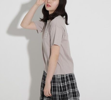 新品　バックサークルワッペンコットンTシャツ　モカ(050)　02(165cm)　定価1650円_画像2