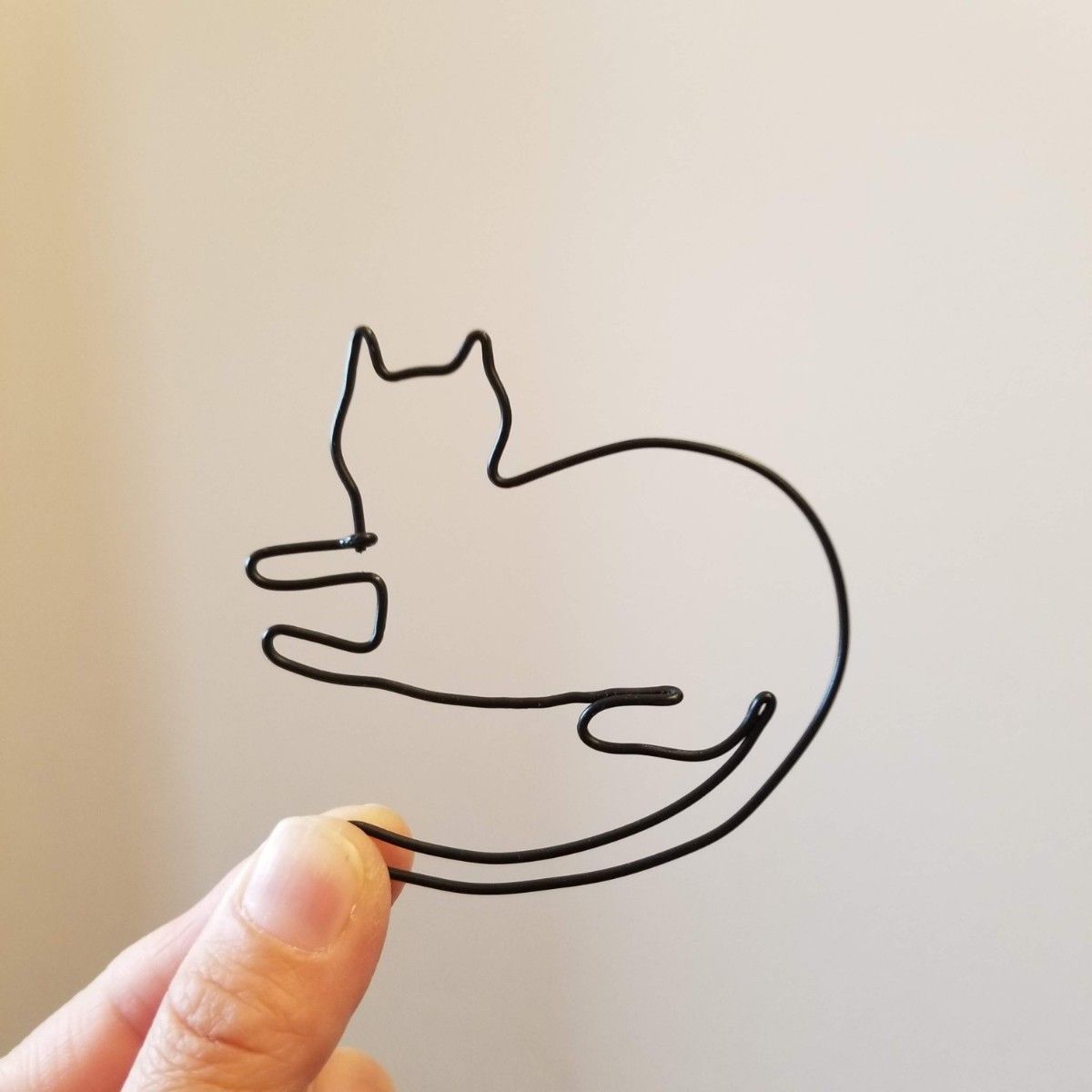 【 フチ ねこ 】 ワイヤーアート 壁飾り ハロウィン 猫 ワイヤークラフト 飾り ウォールデコ かわいい インテリア雑貨