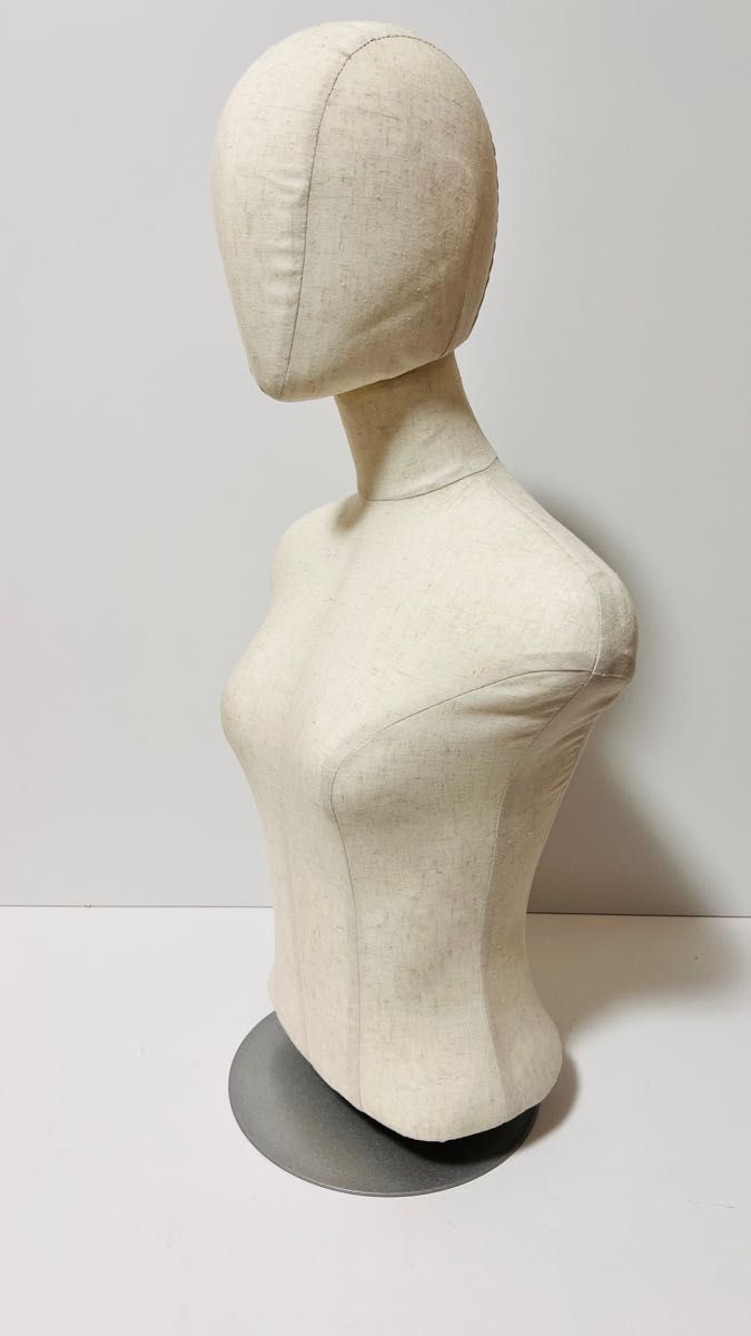 レディーストルソー 女性マネキン　ハーフ　上半身タイプ 高さ調整可能　顔　頭部付