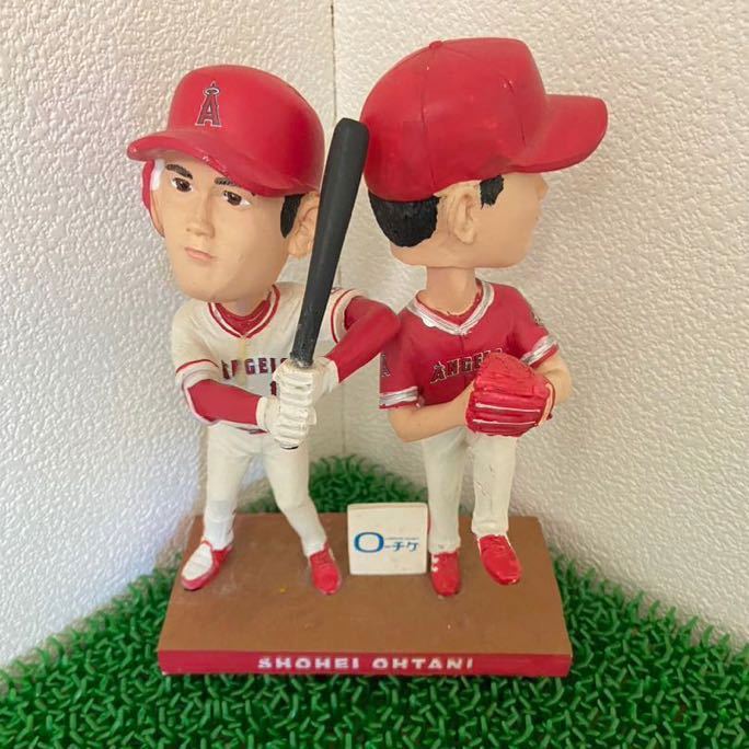 2018デビュー大谷翔平球場配布二刀流フィギュアボブルヘッドバブル