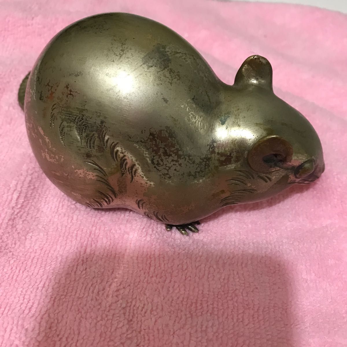 干支 縁起物 ネズミの置物 鼠 置物 唐物 古玩 伝統工芸品 日本 干支 縁起物 ネズミの置物 鼠 置物 唐物 古玩 伝統工芸品 日本