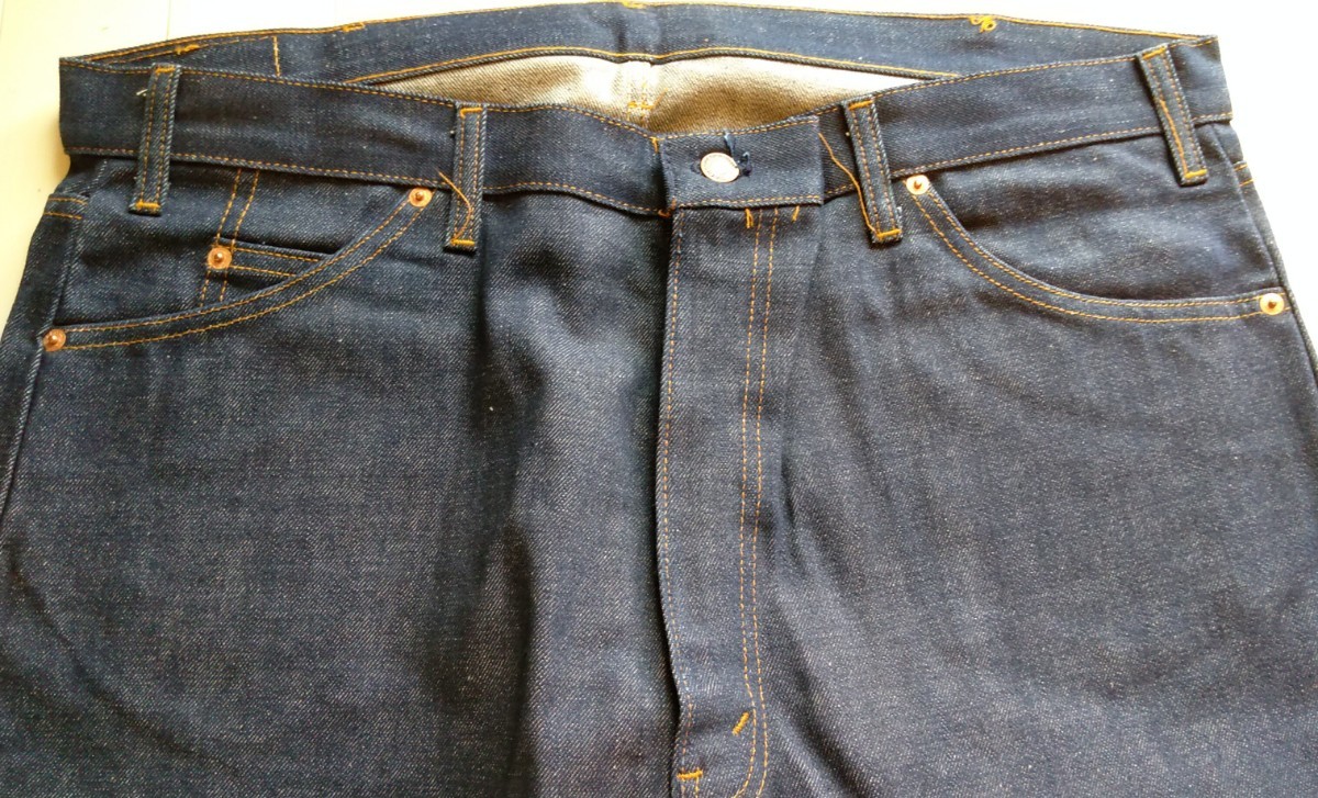  American made dead stock Levi's 20505-0217 W42L32 Made in USA