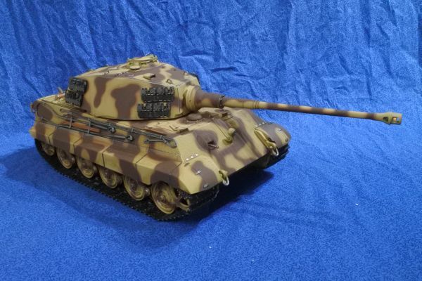 2070 トロ IS3888-C1 1/16ヘンシェルキングタイガー メタル版 2070 トロ IS3888-C1 1/16ヘンシェルキングタイガー メタル版