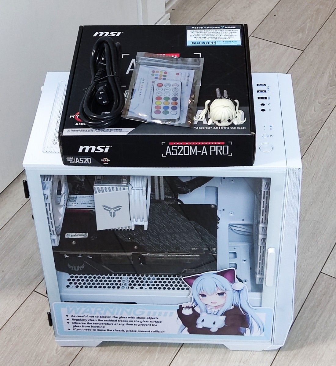 オシャレな白いゲーミングPC Ryzen 5500+RX 5600XT+メモリ16G+SSD 1TB+