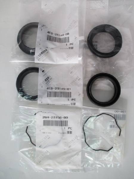 [YAMAHA][ dragster 400]..*[ Fork dust seal * oil seal * seal clip ~3 point. SET(×2SET/ for 1 vehicle )]..