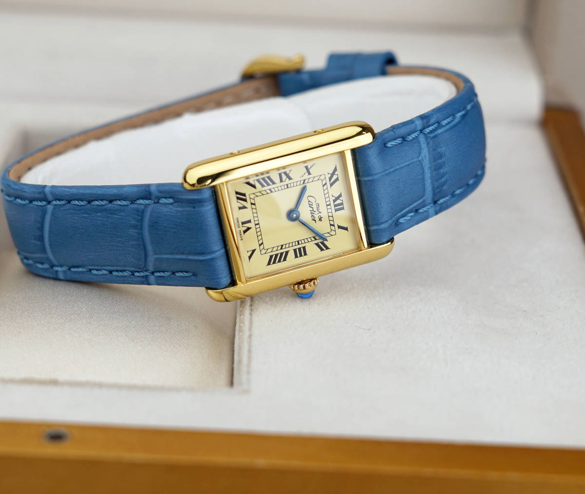 美品 カルティエ マスト タンク アイボリー ローマン SM Cartier 美品 カルティエ マスト タンク アイボリー ローマン SM Cartier