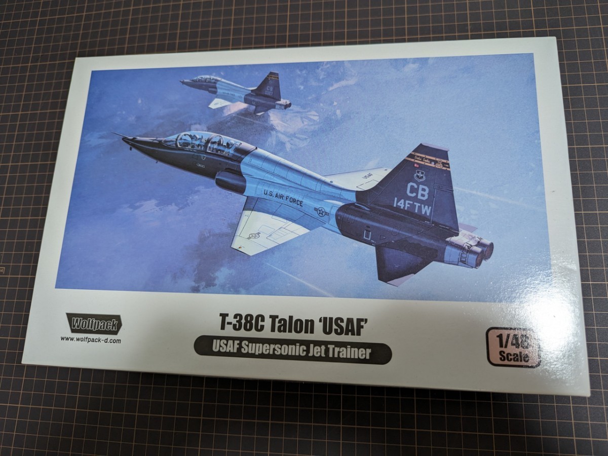 Wolfpack 1/48 ノースロップ T-38C タロン USAF ウルフパック_画像1