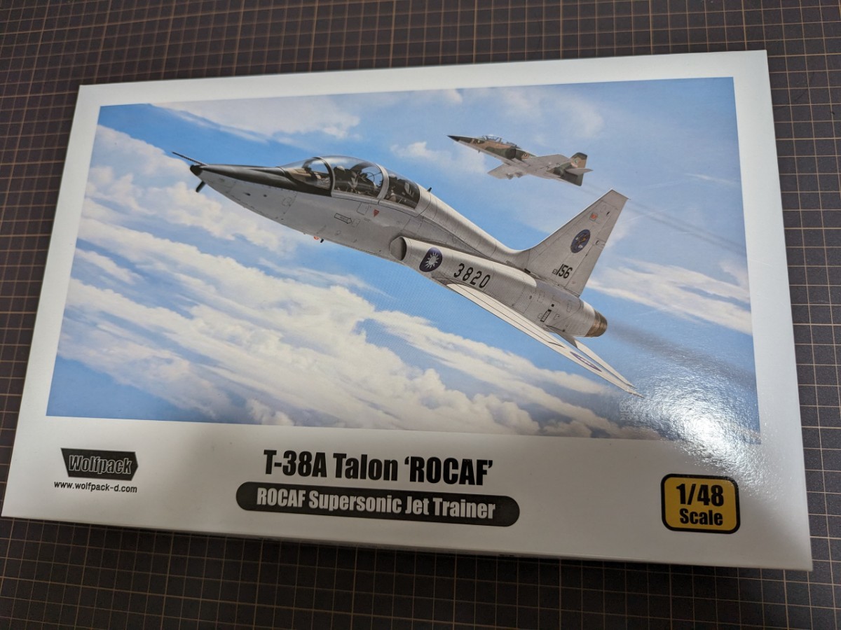 Wolfpack 1/48 ノースロップ T-38A タロン ROCAF ウルフパック 台湾空軍 限定版_画像1