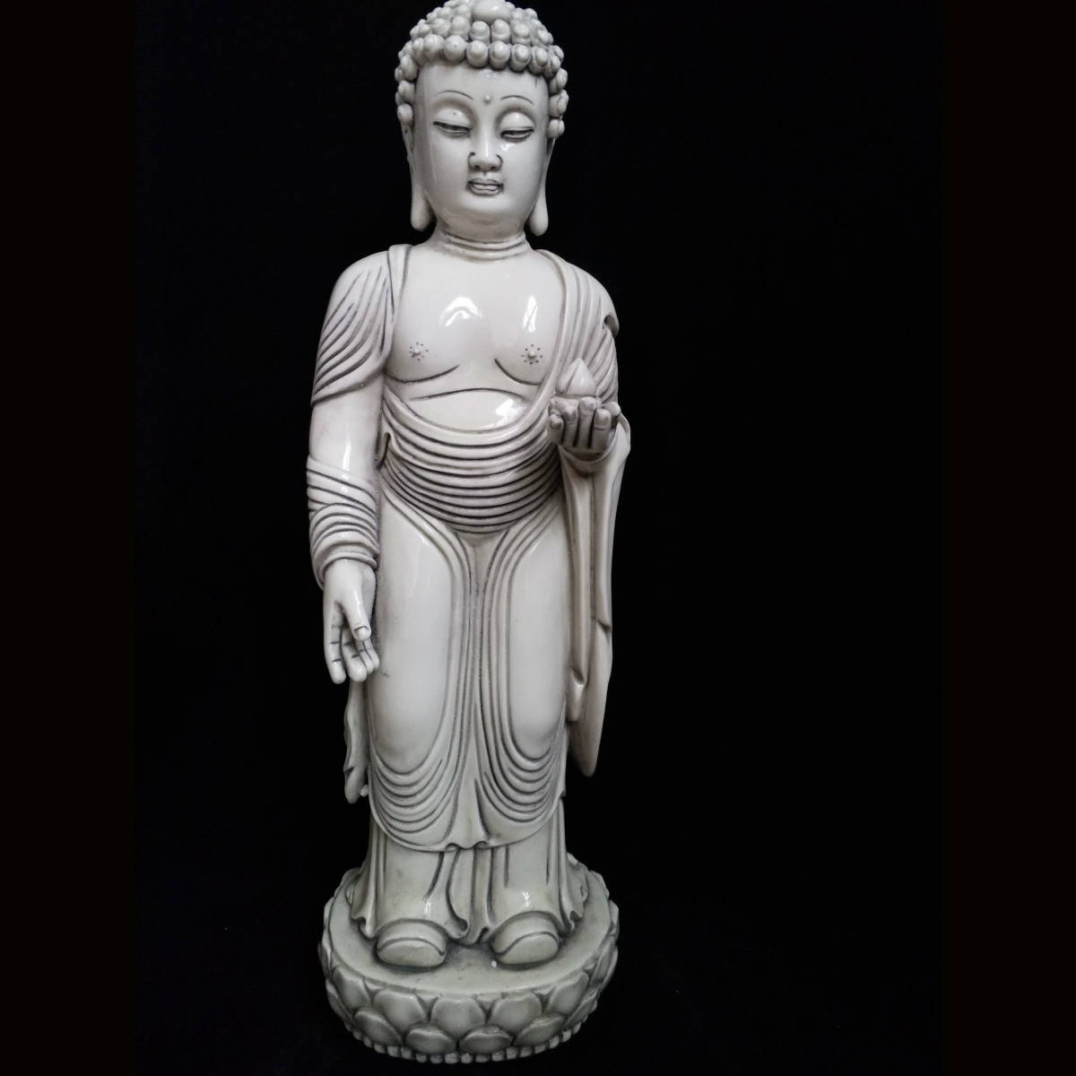 7_Y7821【惠】SG人間国宝 中国骨董 仏教美術 仏像【白磁のカレーですね
