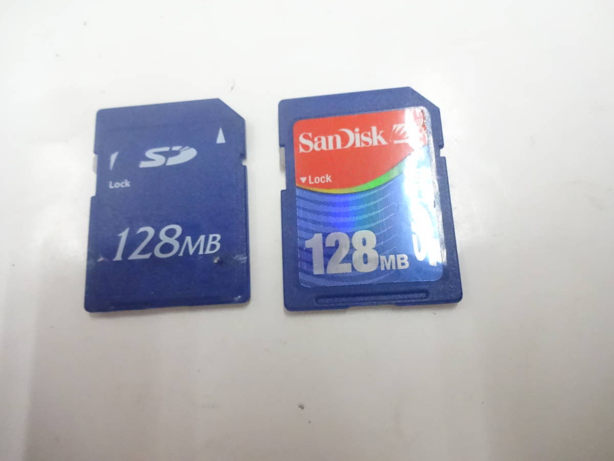 新入荷　SanDiskなど　SDメモリーカード　128MB　2枚セット 中古動作品_画像1