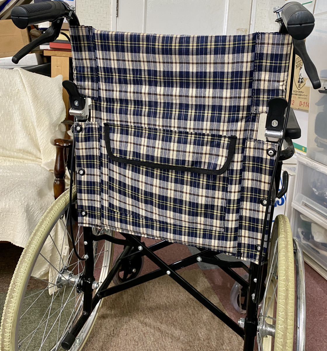 車椅子 自走式車椅子 楽々健 折りたたみ式 軽量アルミ 介助ブレーキ サイドガード 20インチ