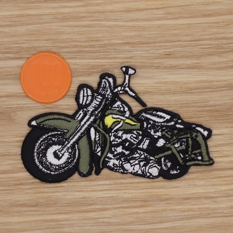 【Ｍサイズ】 アイロンワッペン NO.1563 バイク オートバイ ハーレー ライダー アップリケ 【郵便定形】_Ｍサイズです。