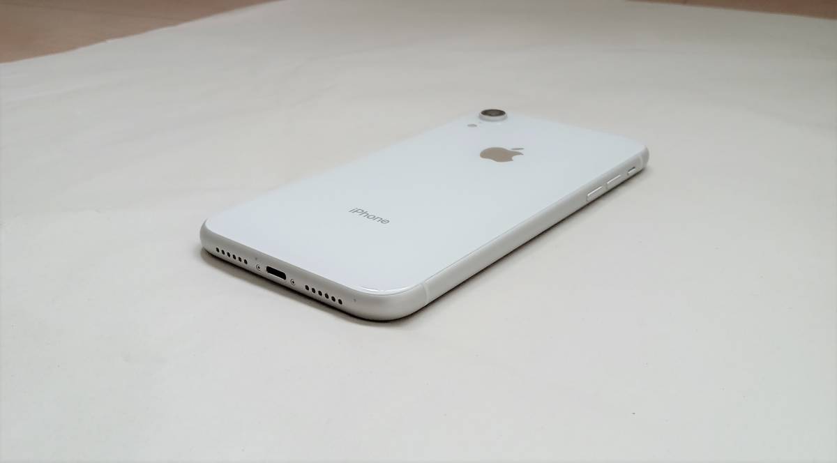 美品】iPhone XR White 64 GB SIMロック解除済-