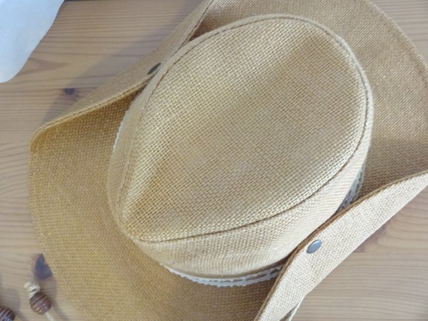 ≡日本織物帽子≡ レディース・ガールズ　中折れハット　ベージュ色　サイズ５７・５cm　キャップ　帽子　麻_画像8