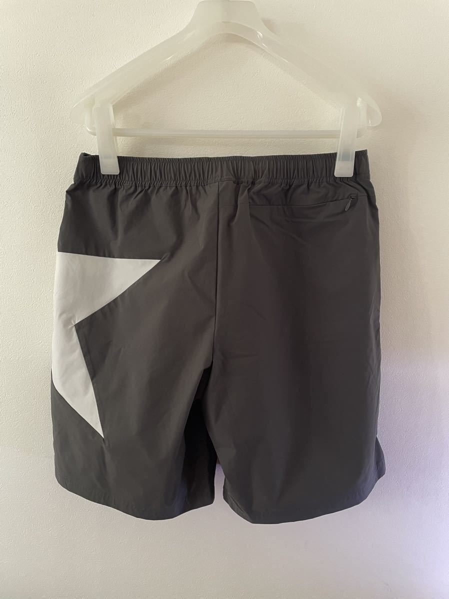 新品タグ付】水着にも FCRB f.c real bristol BIG STAR SHORTS