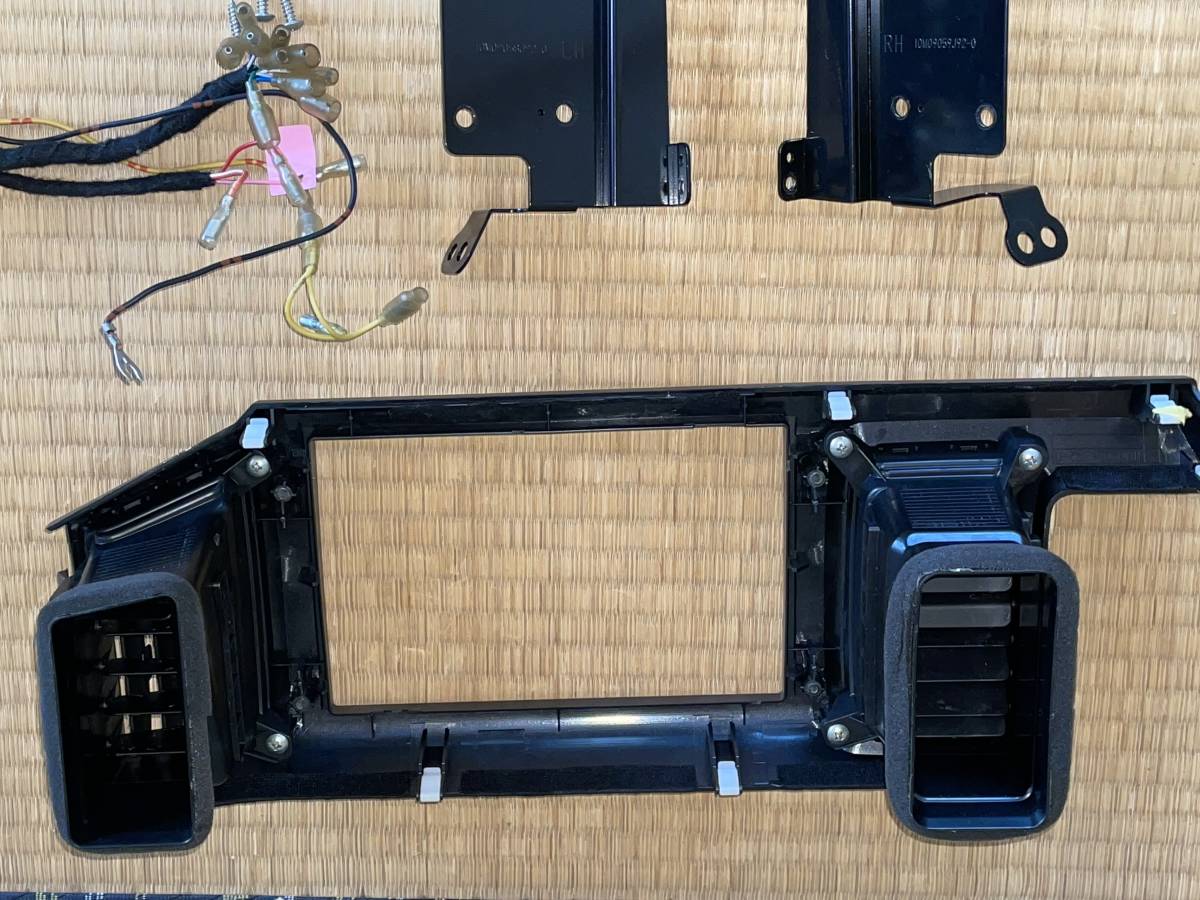 RK ステップワゴン用 8インチナビ オーディオパネル 金具付き RK ステップワゴン用 8インチナビ オーディオパネル 金具付き