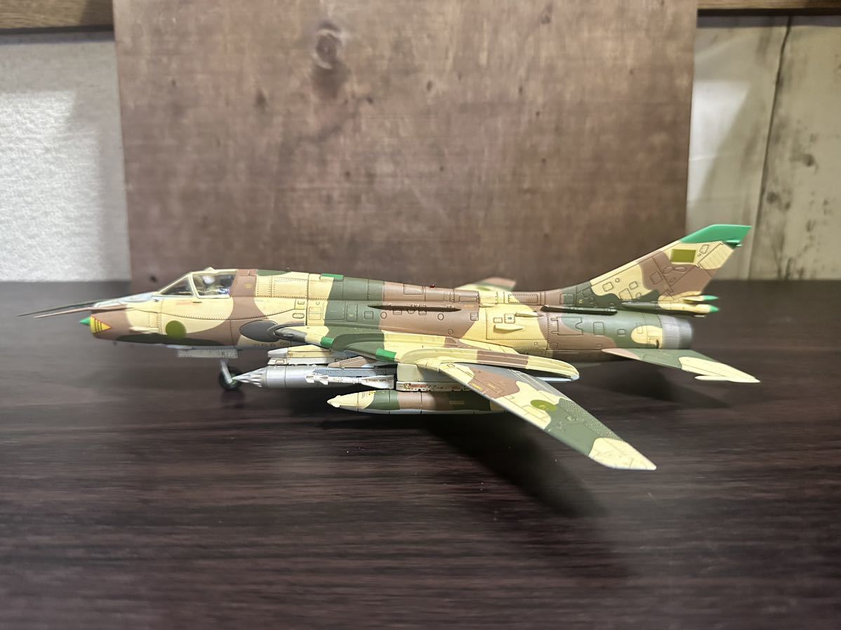 美品。JCW 1/72 SU-22 リビア空軍 シドラ湾事件 1981年8月19日 