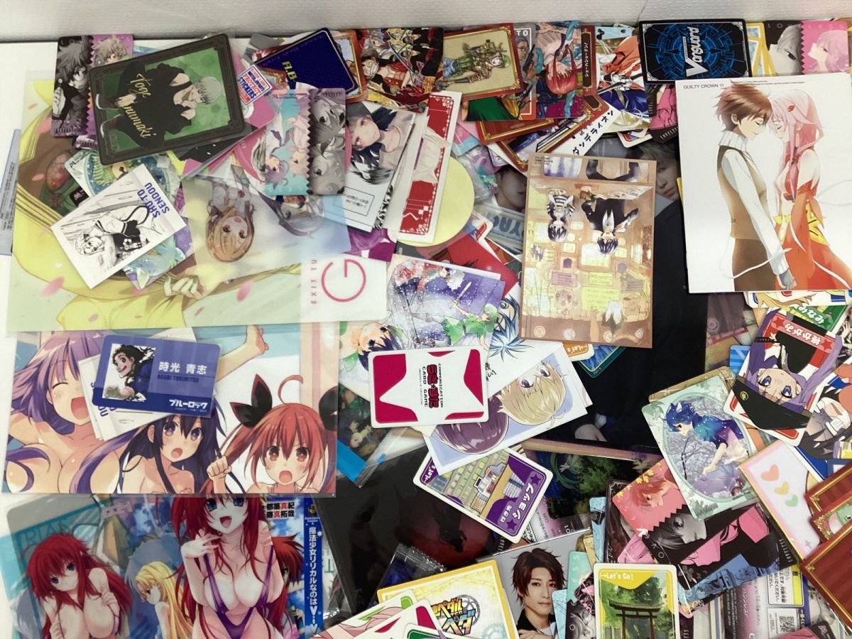 現状】アニメ ゲーム 紙類 グッズ まとめ売り ワンピース 鬼滅の刃