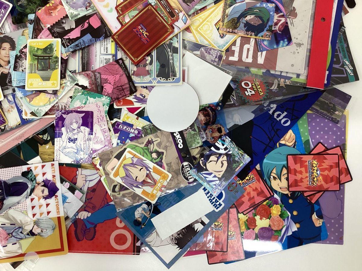 現状】アニメ ゲーム 紙類 グッズ まとめ売り ワンピース 鬼滅の刃