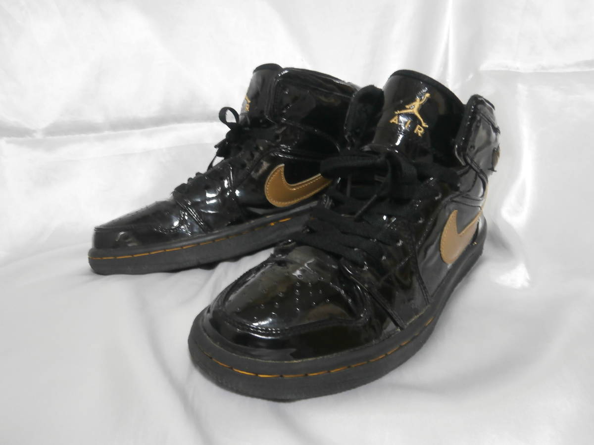 激レア　NIKE AIR JORDAN 1 MID RETRO サイズ26.5cm 美USED_画像1