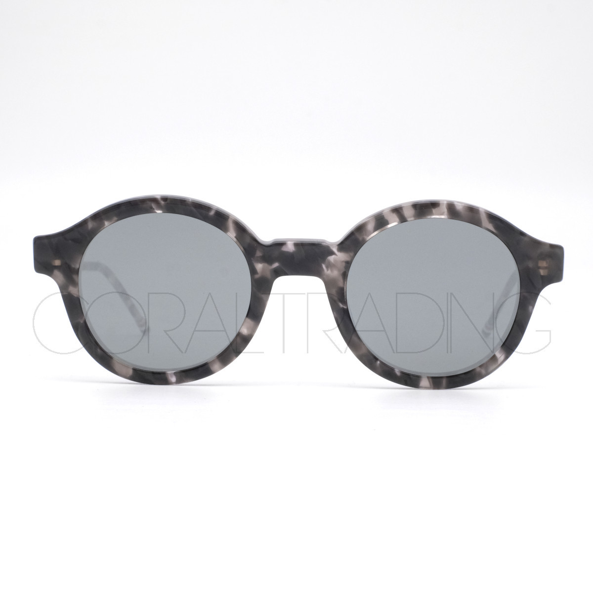 23273 新品本物 THOM BROWNE TBS411 03 グレーべっ甲柄 23273 新品本物 THOM BROWNE TBS411 03 グレーべっ甲柄
