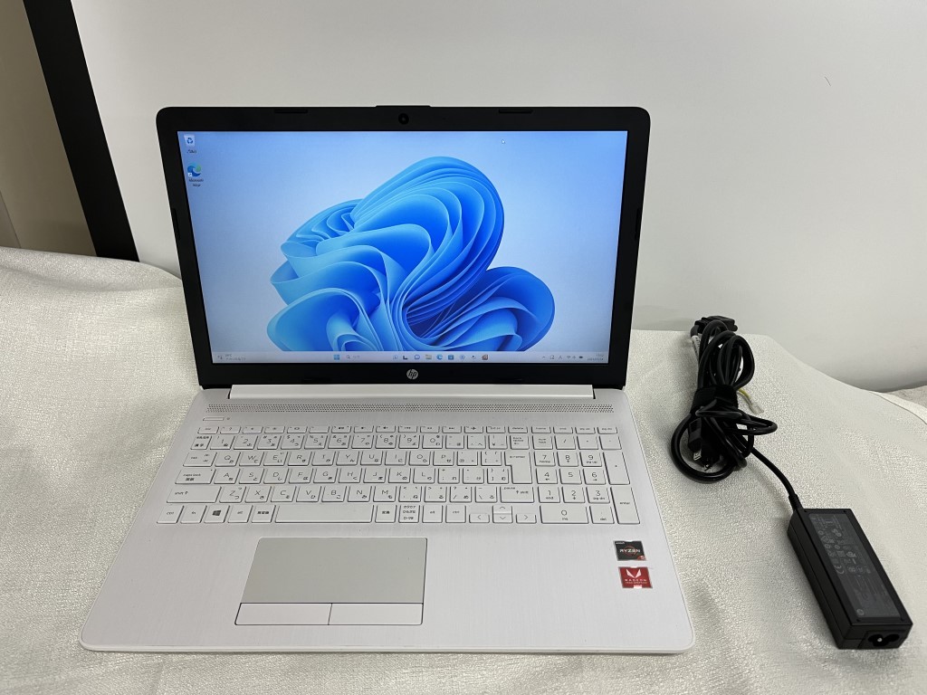 AMD Ryzen 5 2500U with Radeon Vega Mobile Gfx /メモリ8G/SSD:256G