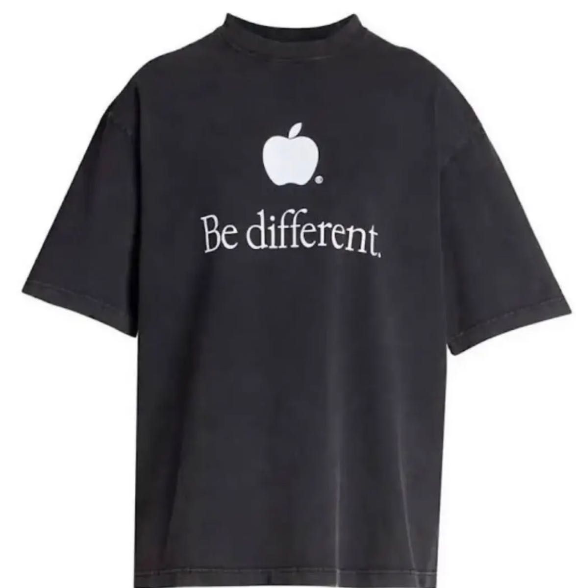 BALENCIAGA Be different t シャツ