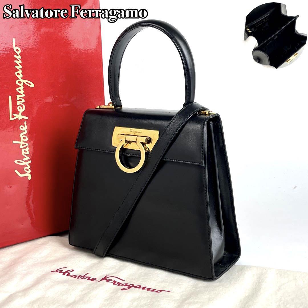 正規取扱店】 【極美品】Salvatore Ferragamo ブラック 黒 レザー 総柄