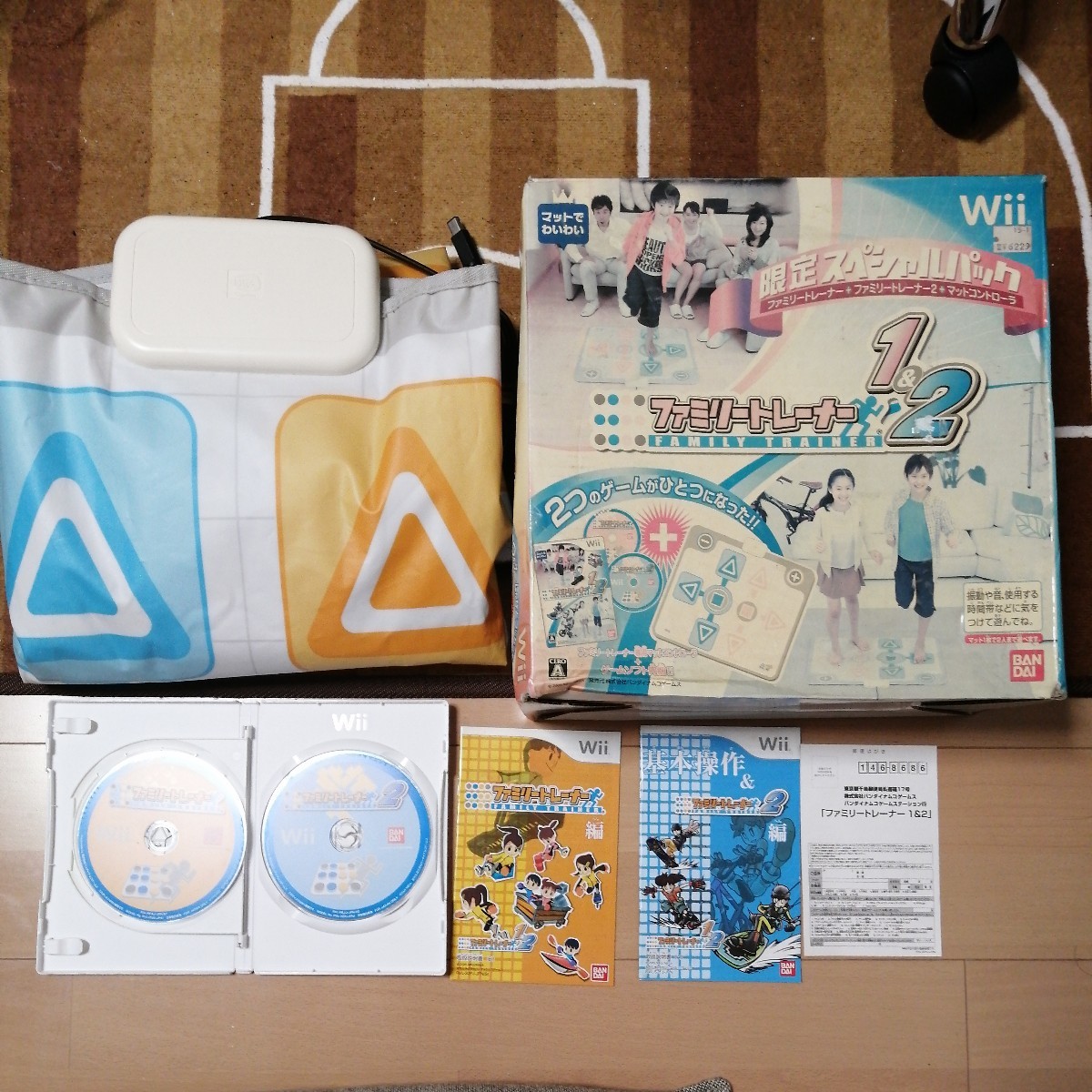 動作確認済　Wii ファミリー トレーナー１＆２ マットコントローラー同梱 限定スペシャルパック _画像1