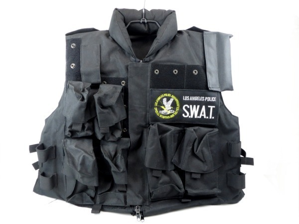 ♪タクティカルベスト ブラック S.W.A.T. LAPD ミリタリー サバゲー♪中古品_画像1