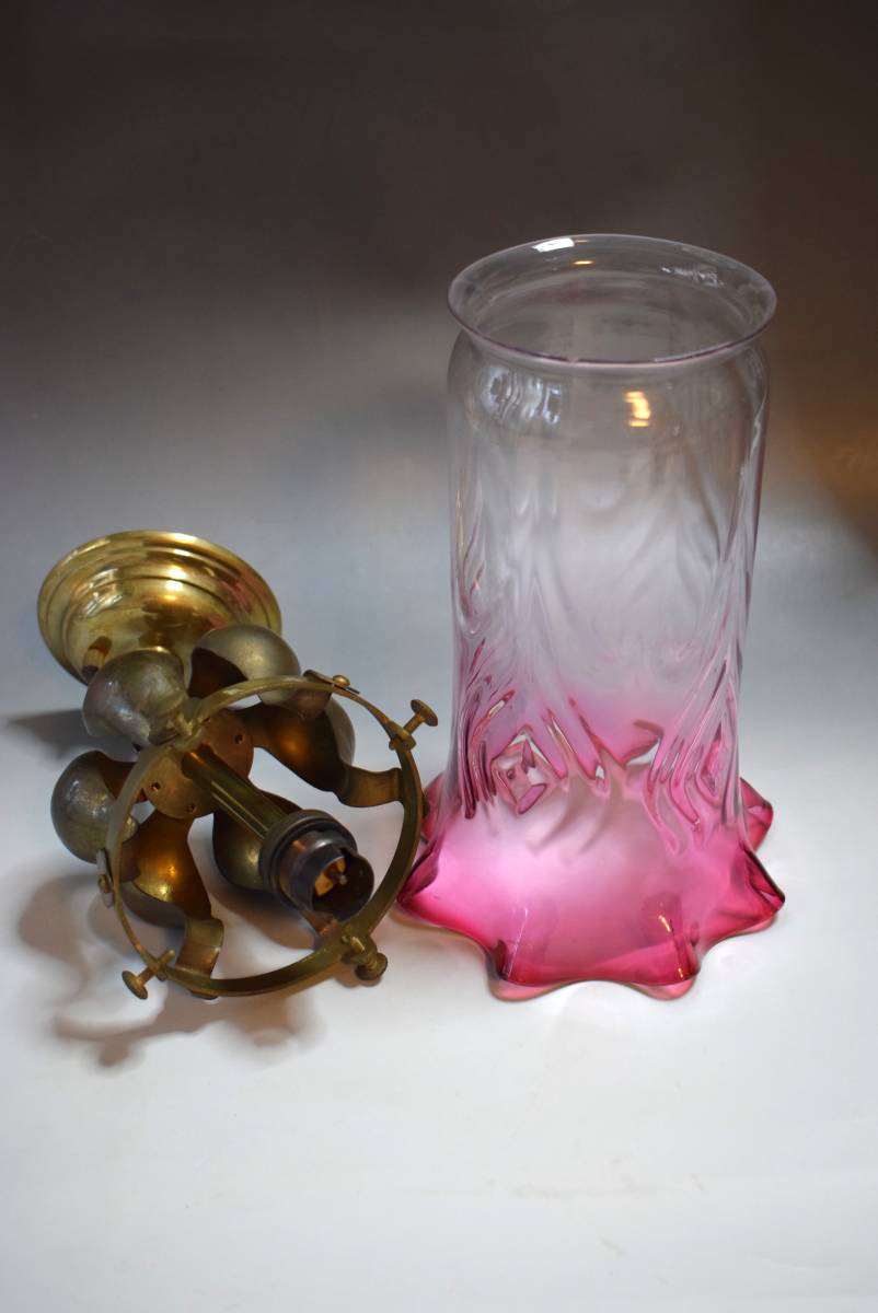 antique lamp　cranberry glass　古照明　アールヌーヴォー　ガラス　硝子　シェード　電傘　アンティーク　インテリア　釣り鐘型　フリル