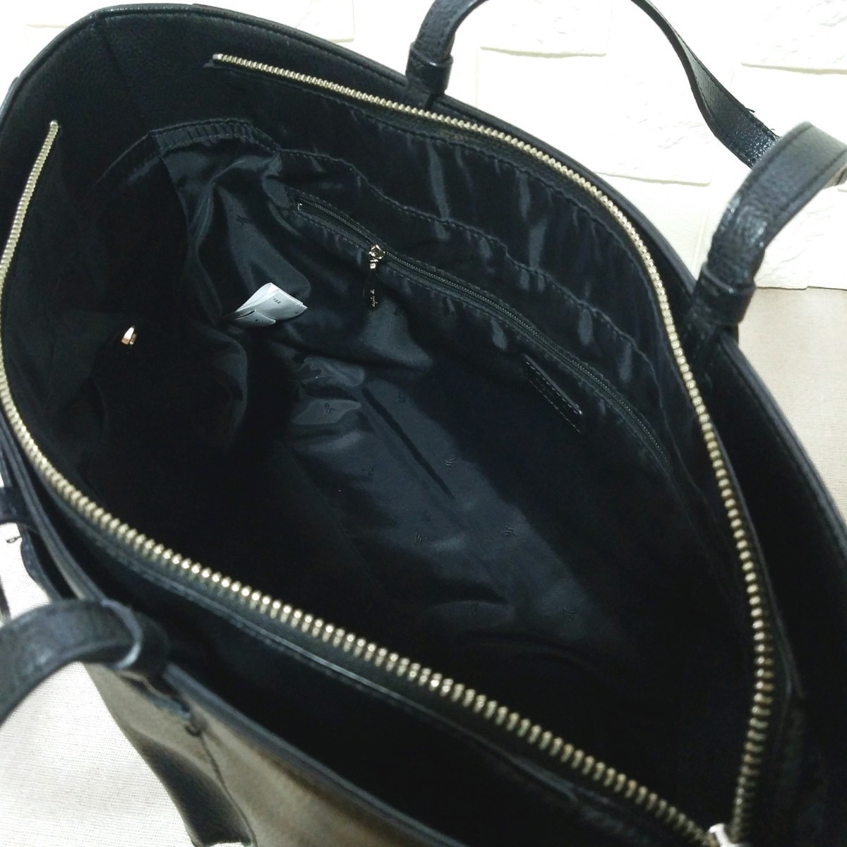 [ beautiful goods ] Agnes B boya-ju tote bag leather A4 storage possibility black 