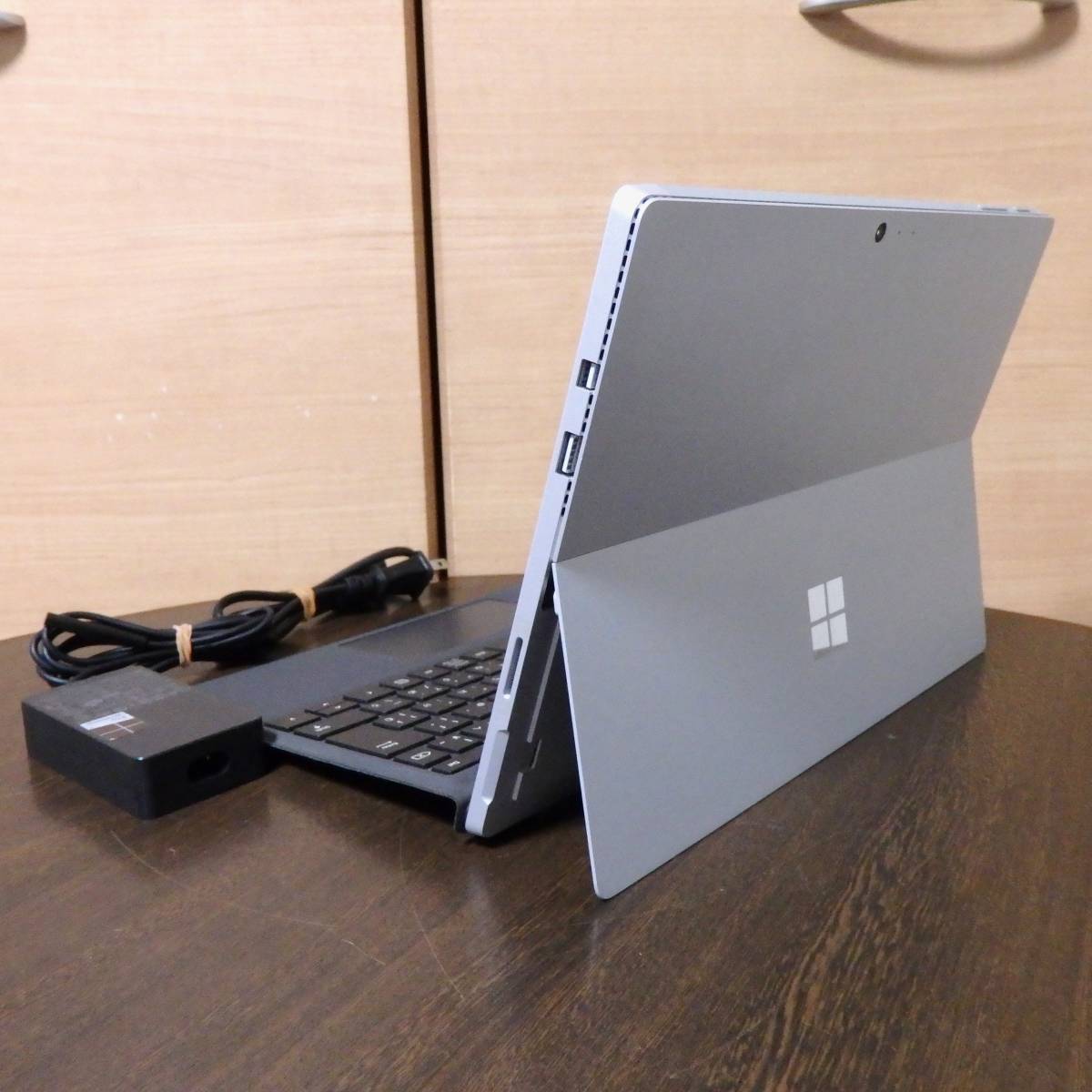 □ Surface Pro4(i5 6300U/4GB/128GB)AC + キーボード付