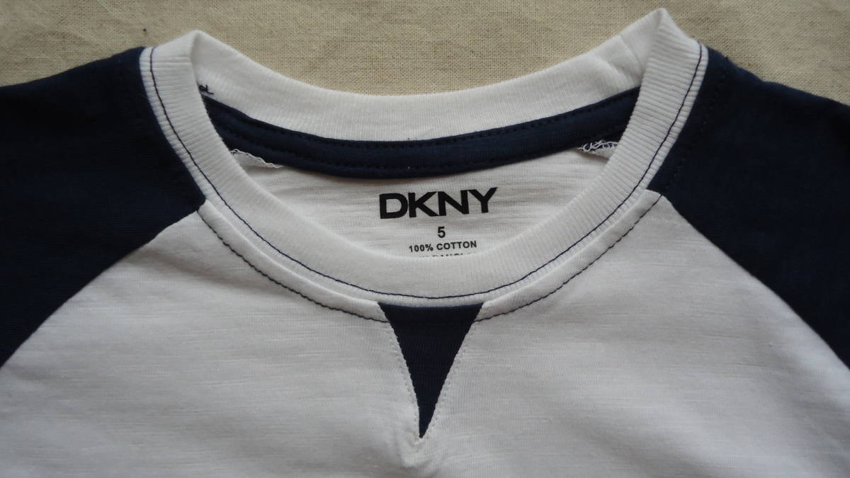DKNY Jeans 子供用 半袖 ラグランTシャツ 白/紺 5(120) %off ディー・ケー・エヌ・ワイ 半袖 ラグラン Tシャツ レターパックライト_画像3