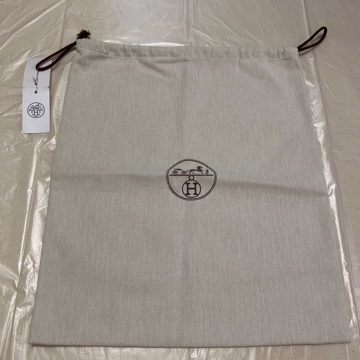 【25%OFF】 エルメス 保存袋 44×37 ヘリンボーン J2 バッグ 鞄 バーキン ケリー バーキン25 布袋 巾着袋 袋 HERMES その他 【25%OFF】 エルメス 保存袋 44×37 ヘリンボーン J2 バッグ 鞄 バーキン ケリー バーキン25 布袋 巾着袋 袋 HERMES その他