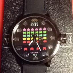 インベーダーリストウォッチ WRIST WATCH 腕時計 ☆文字盤size：約直径5㎝レトロゲーム (インテリアディスプレイに )希少品 時計 グッズ_画像2