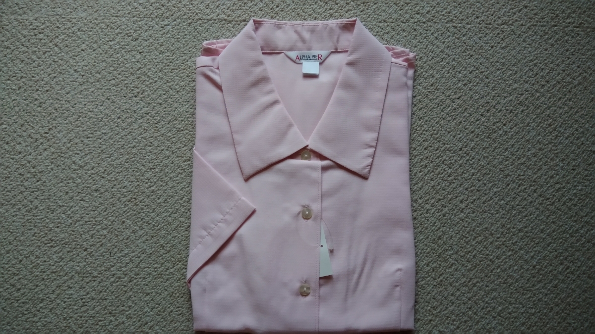 7号 Sサイズ ピンクの半袖シャツブラウス　（株）チクマ　制服　事務服　オフィス　新品　即決_画像1