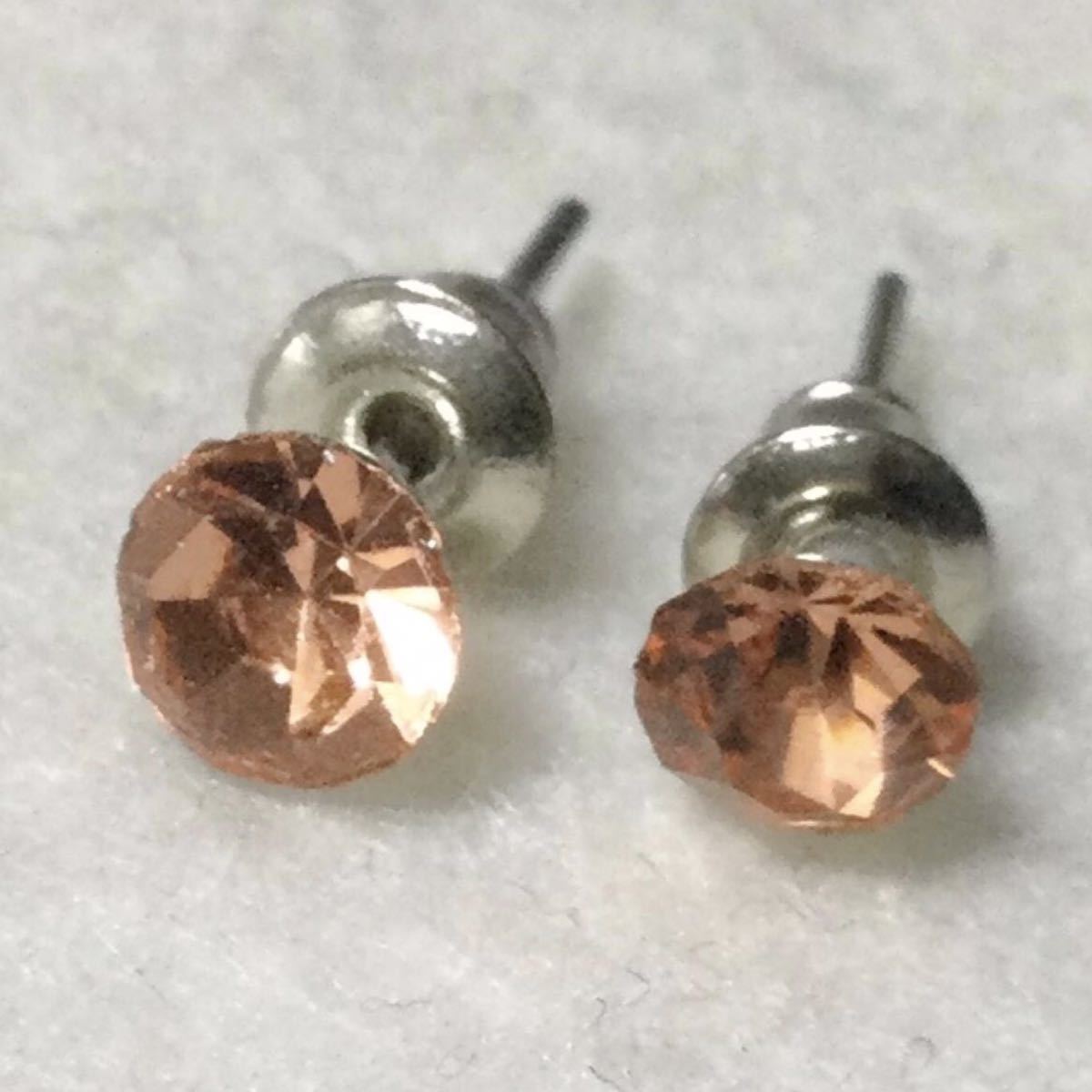 送料無料 新品 ステンレス ジルコニア ピアス 5mm_画像2