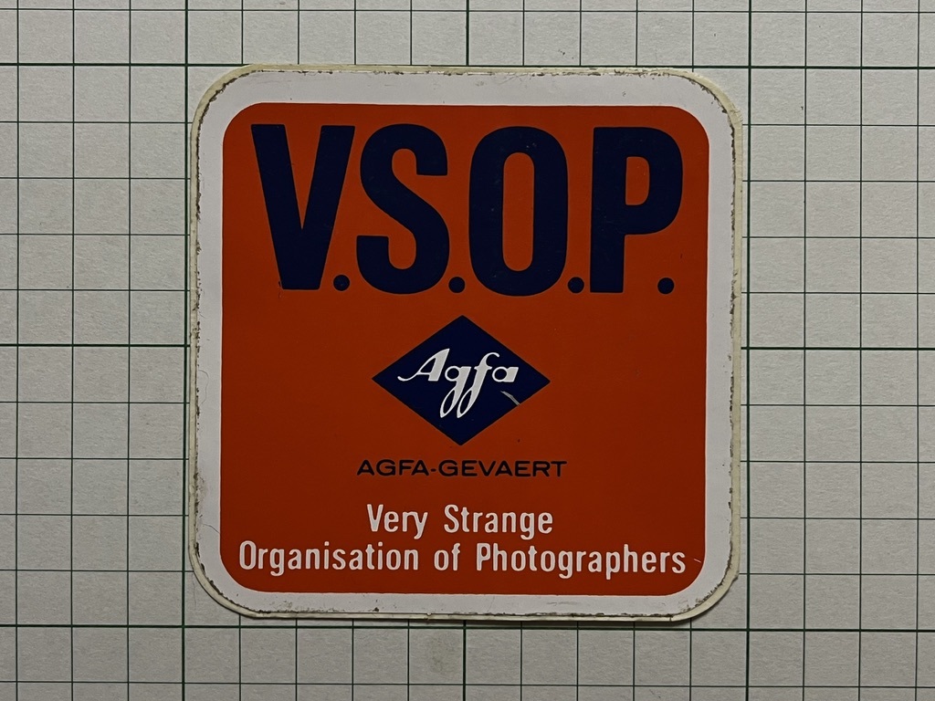 【agfa】外国 古いステッカー：V.S.O.P アグファ 広告 一眼レフ カメラ 写真 ビンテージ 海外 +Abの画像1