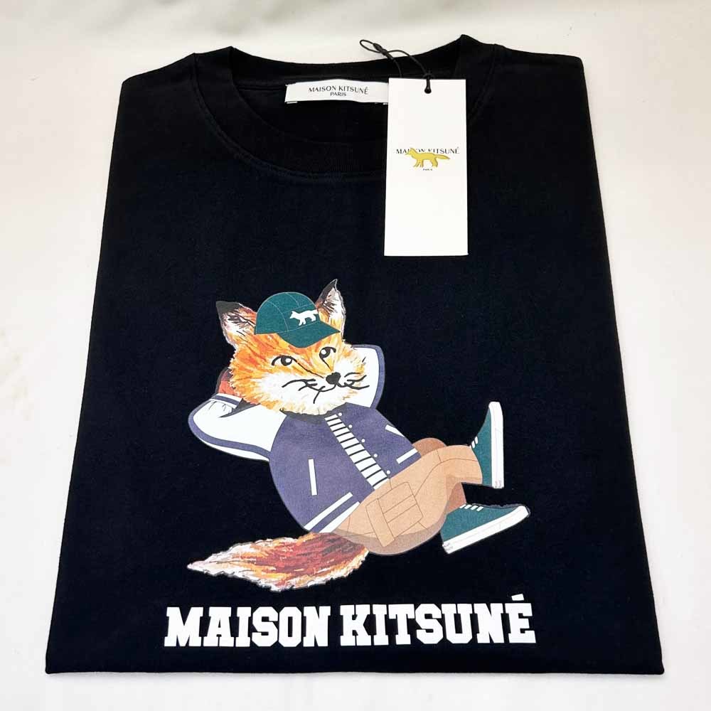 新品 MAISON KITSUNE' メゾンキツネ 半袖Tシャツ KM103 ブラック Mサイズの画像1