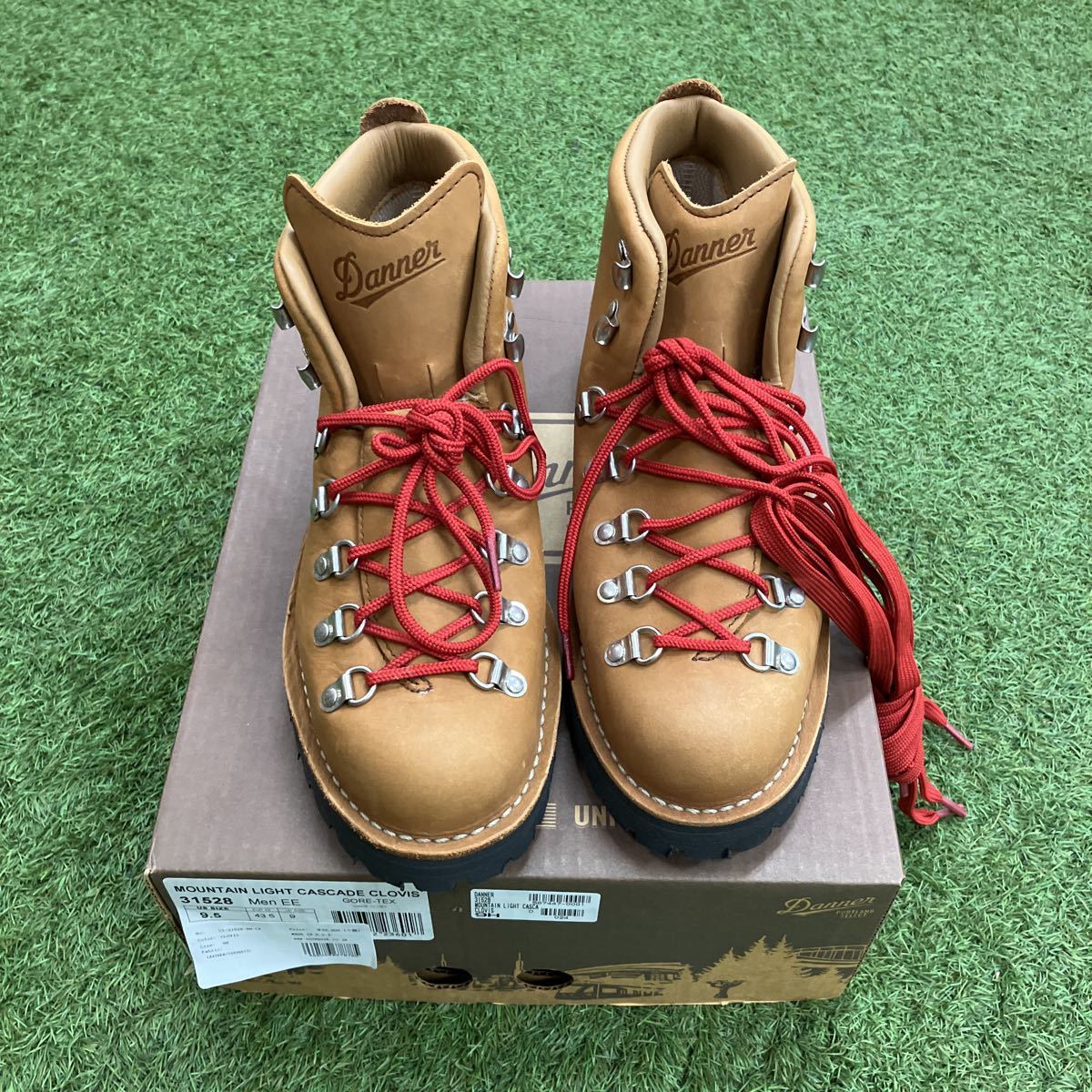 新品 未使用 ダナー Danner Mountain Light Cascade Clovis 31528 27.5