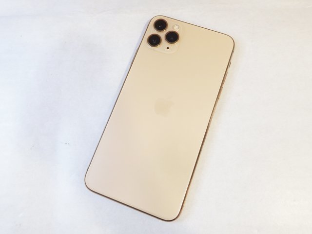 超歓迎 SIMロック解除済み☆アップル iPhone 11 ProMAX『MWHL2J/A