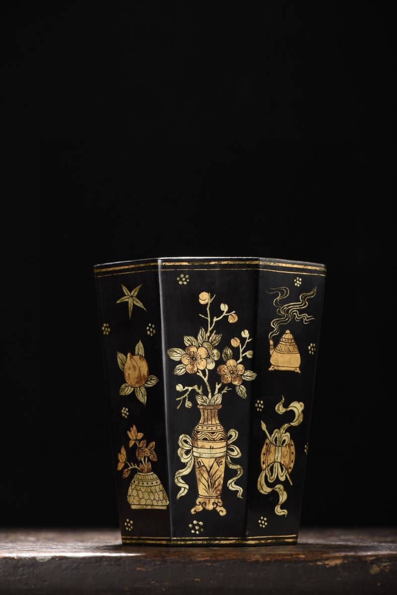 ▽鴻▽ 木胎漆器彫 描真金 博古紋 筆筒 置物 古賞物 中国古玩 中国古美術