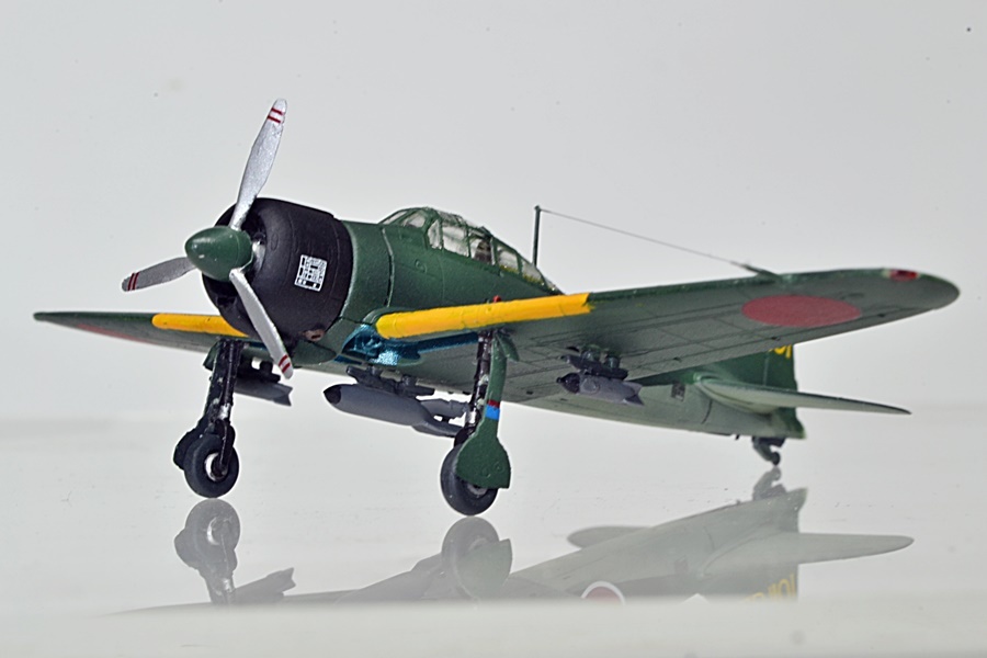 完成品1/144 雷電21型『第302海軍航空隊 第2分隊長 伊藤 進 完成品1/144 雷電21型『第302海軍航空隊 第2分隊長 伊藤 進