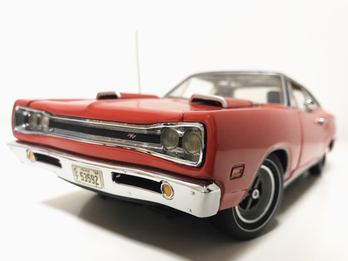 Ertlアーテル/'69 Dodgeダッジ Coronetコロネット R/T 426 Hemiヘミ 1/18 絶版！_画像1