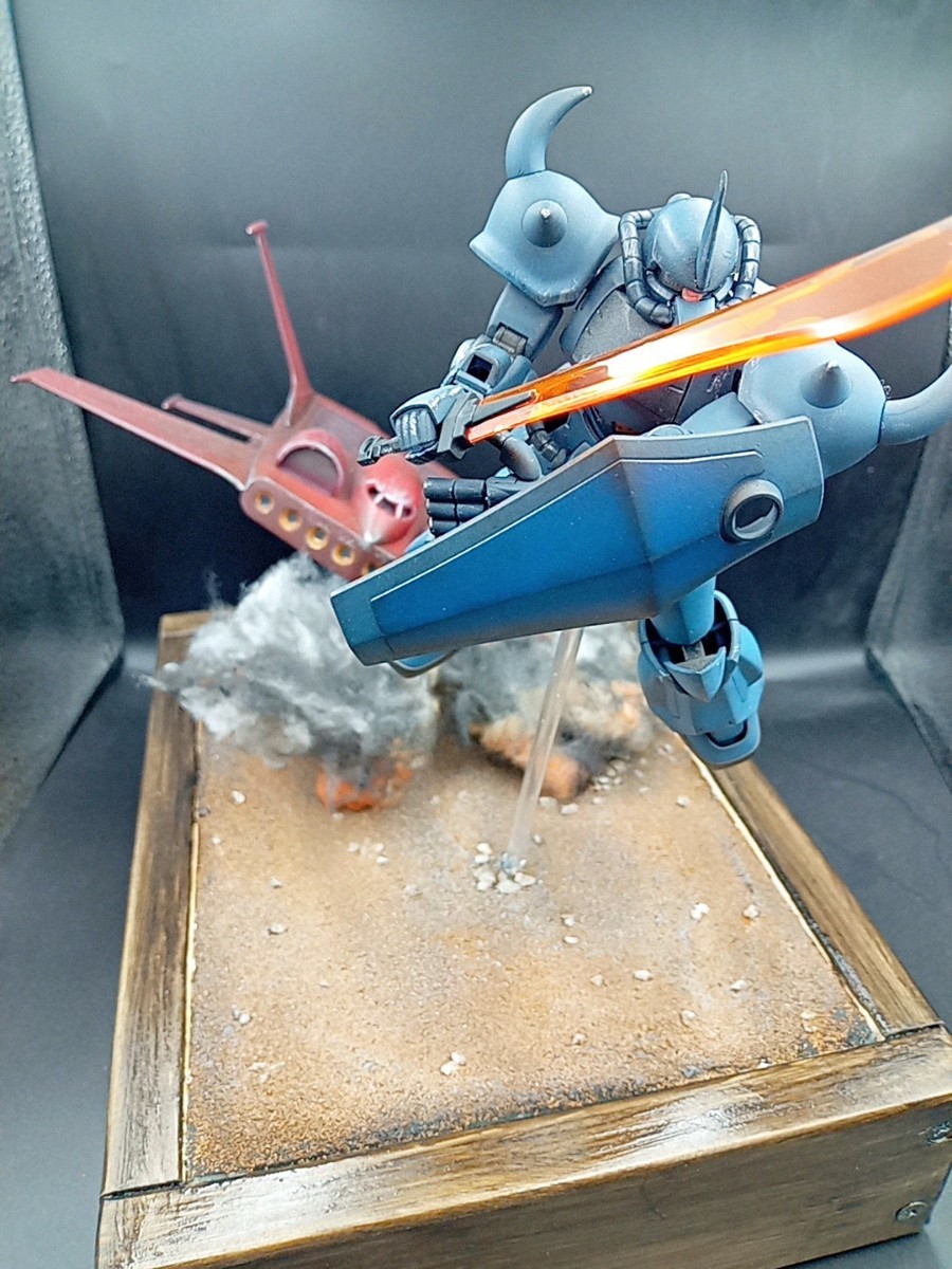 販売を販売 グフ HGUC 1/144 ドダイ戦闘風ジオラマ 全塗装完成品