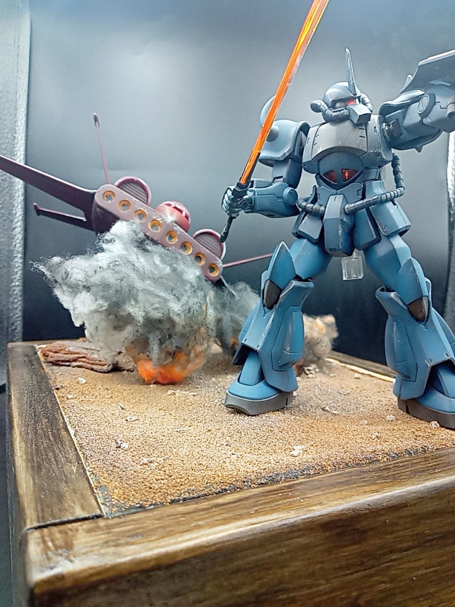 販売を販売 グフ HGUC 1/144 ドダイ戦闘風ジオラマ 全塗装完成品